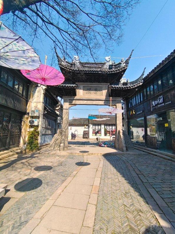 漫步太空